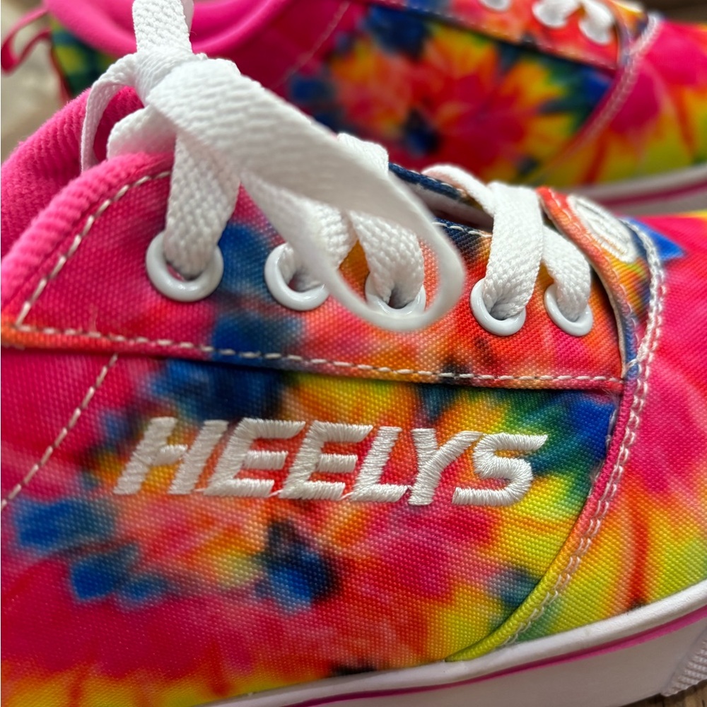 Heelys women’s/youth tie died wheeled shoes - Picture 3 of 8